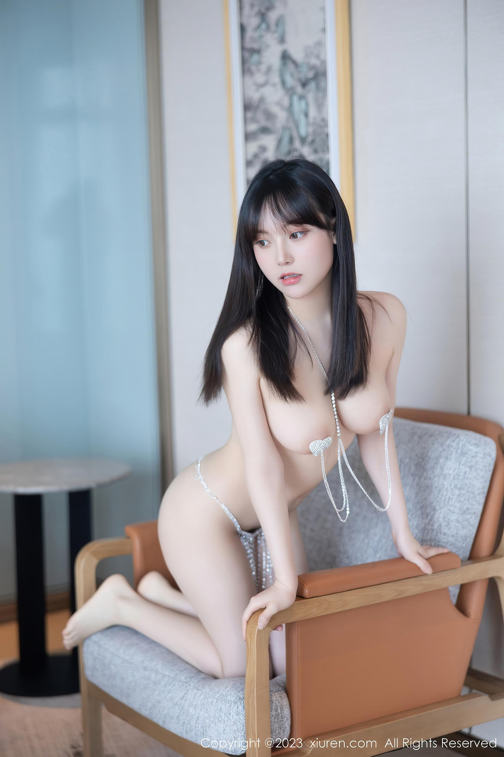 空降热搜小说双洁吗！日本三级AAA黄在线观看